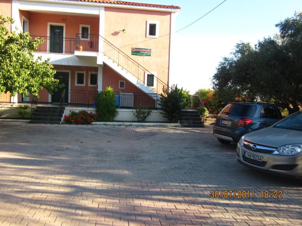 Gerasimoula Studios Trapezaki  Rum bild
